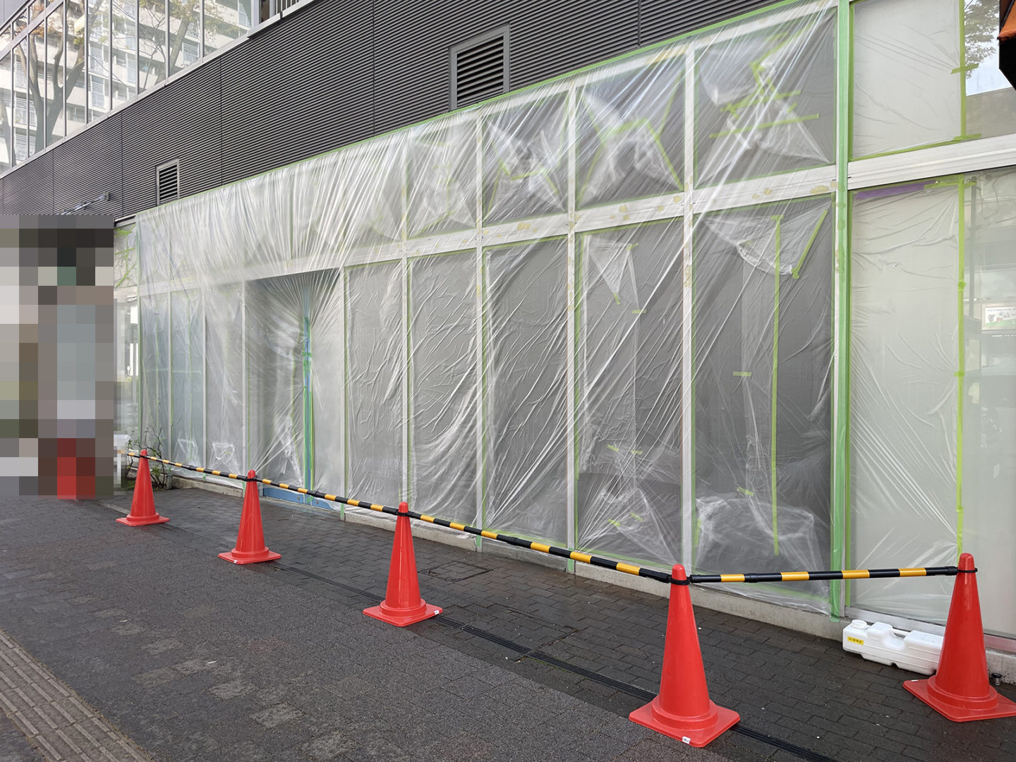 千葉県松戸市_アルミサッシ補修・塗装工事_施工中